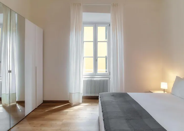 Appartamento Sandy - By Myhomeincomo *