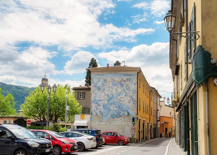 Sandy - By Myhomeincomo Cernobbio